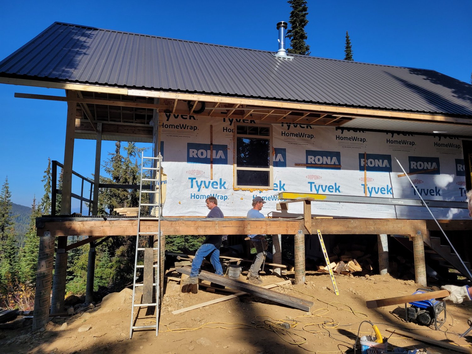 Volunteer cabin — wrapping the walls